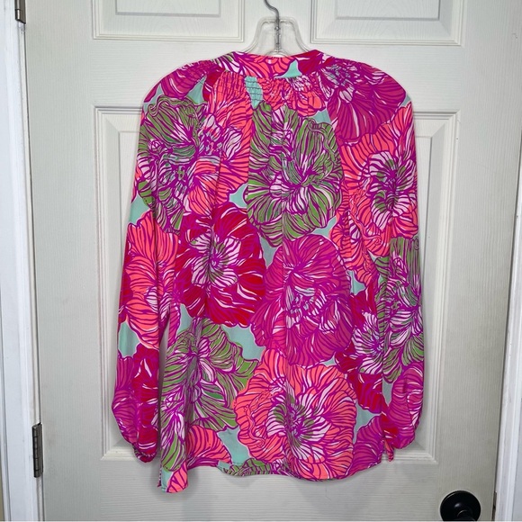 Lilly Pulitzer Elsa Worth It Silk Top Pink Floral size small - Picture 9 of 9